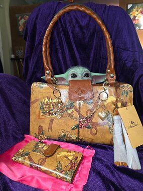 Patricia Nash Rienzo - New & Wallet in My European Trip
